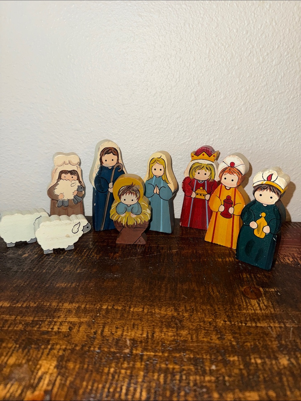 Christmas Wood Nativity Hand Painted 9 pieces. Vintage. Christian.